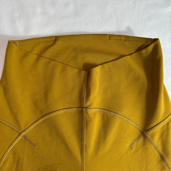 Lululemon Power Thru High Rise Crop 23" Gold Spice Size 6 - Picture 8 of 9